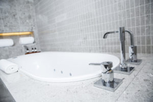 Devis pose baignoire par un pro