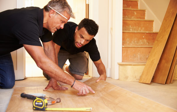 Tarif artisan pour la pose d'un escalier