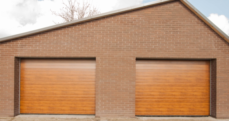 Double porte de garage en bois
