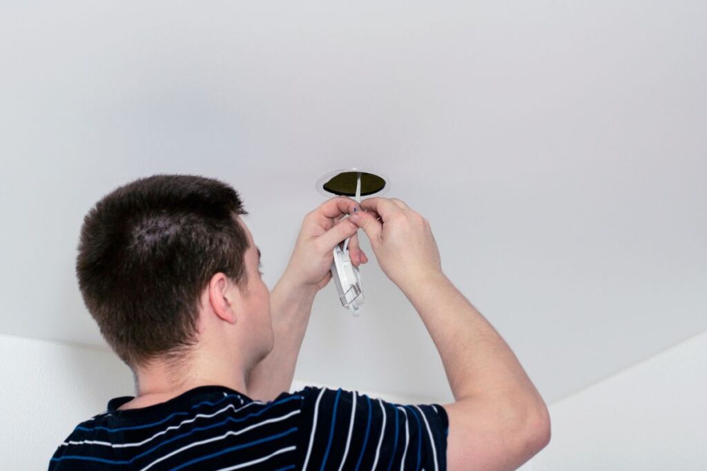 installer-spot-lumineux